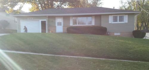 873 16th St, Blair, NE 68008-1280