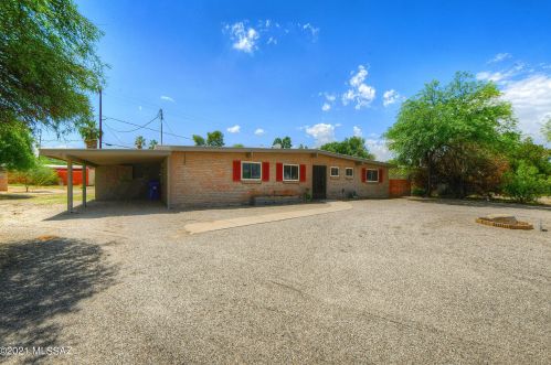 7042 Hawthorne St, Tucson, AZ 85710-1233