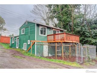 2727 145th St, Seattle, WA 98155-7426