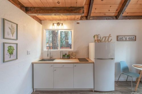 818 Rainbow Blvd, Big Bear City CA  92314-9654 exterior