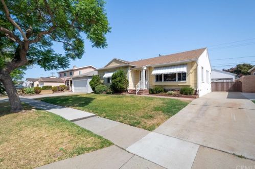 2803 Warwood Rd, Lakewood, CA 90712-3743