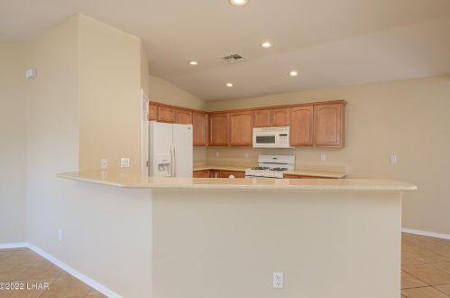 2460 Topanga Dr, Bullhead City AZ  86442-8466 exterior