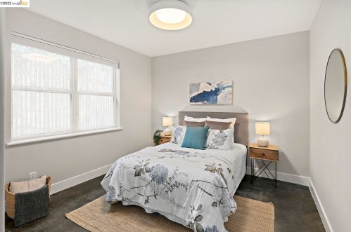 3214 Ettie St, Oakland CA  94608-4016 exterior