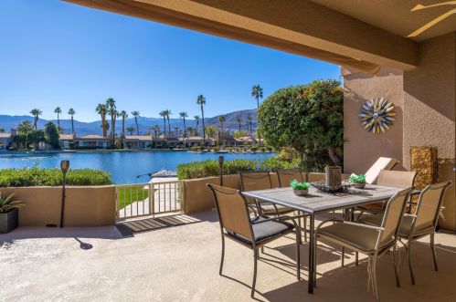 68 Lake Shore Dr, Rancho Mirage, CA 92270-4054