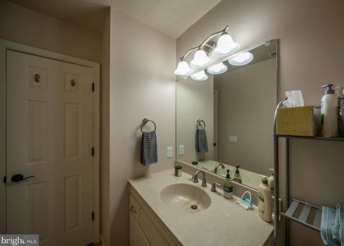 117 Diamond Ct, Harrisonburg VA  22801-3414 exterior