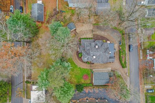 235 Elwick St, Sewickley, PA 15143-1311