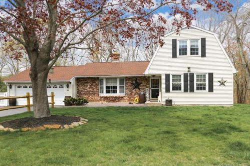 32 Elvira Hts, Putnam, CT 06260-2500
