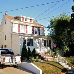 541 Madison St, Carlstadt, NJ 07072-1847