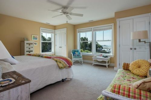 20 Jordan Cove Rd, Waterford CT  06385-3227 exterior