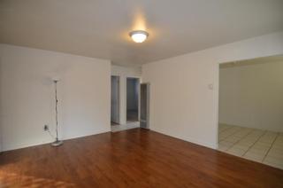 5701 Belleview Ave, Sacramento CA  95824-2123 exterior