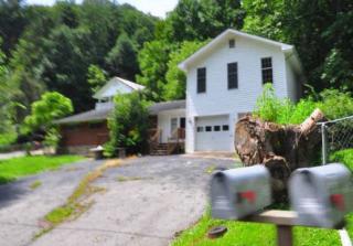 2557 Ratliff Creek Rd, Pikeville, KY 41501-2112