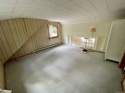 15 Jean Way, Somers Town NY  10589-2605 exterior