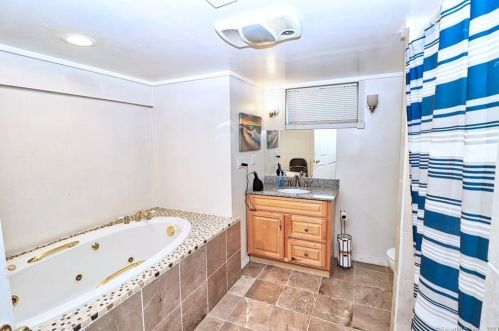 54 Barsalou Ave, Waterbury CT  06705-3514 exterior