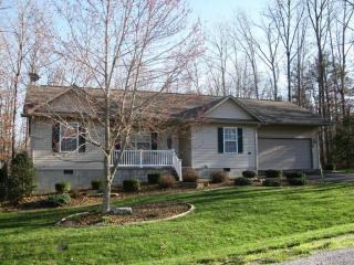 726 Oneida Ln, Crossville, TN 38572-4404