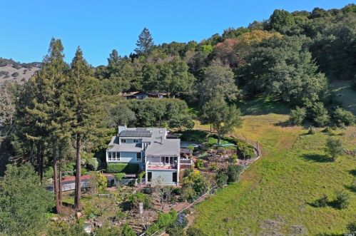 5270 Joaquin Dr, Santa Rosa, CA 95409-2844