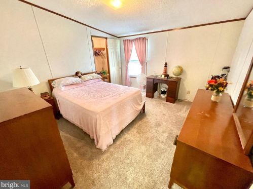 209 Persimmon Cir, Dover DE  19901-2535 exterior