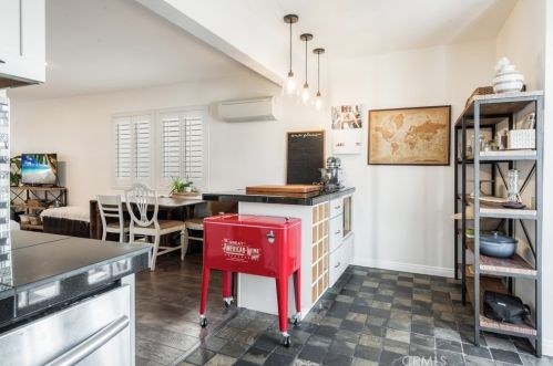 1703 Speyer Ln, Redondo Beach CA  90278-4729 exterior