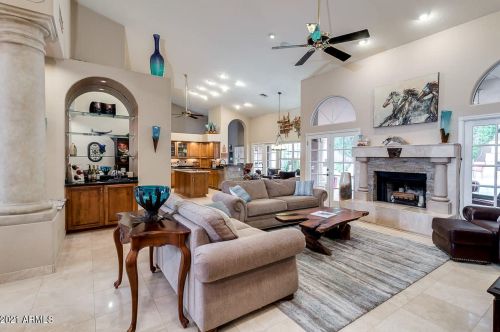 15257 18th St, Phoenix AZ 85022-5038 exterior