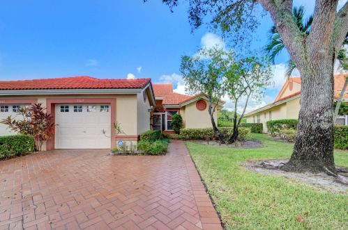 7307 Summer Tree Dr, Boynton Beach, FL 33437-3876