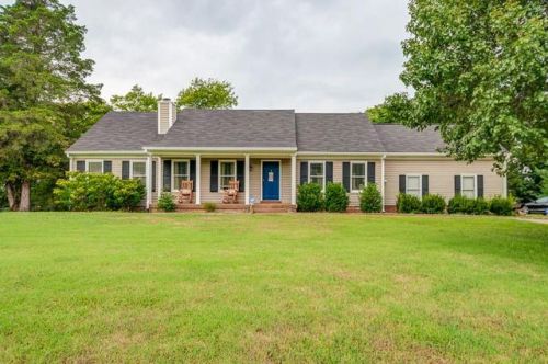 1231 Countryside Rd, Nolensville, TN 37135-9771