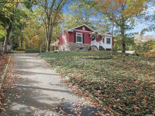 620 Bread And Cheese Hollow Rd, Northport, NY 11768-2327