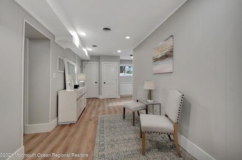 41 Hemlock St, Hazlet NJ  07730-2118 exterior