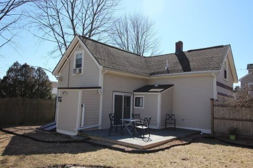 38 High St, Danvers, MA 01923-3006