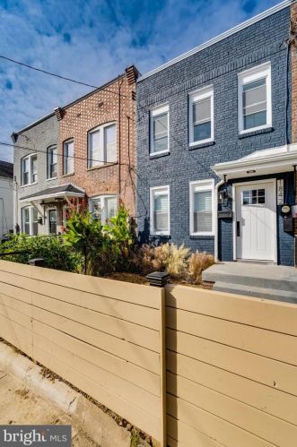 1842 Capitol Ave, Washington, DC 20002-1760
