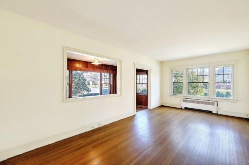 310 Elmgrove Ave, Providence RI  02906-4252 exterior