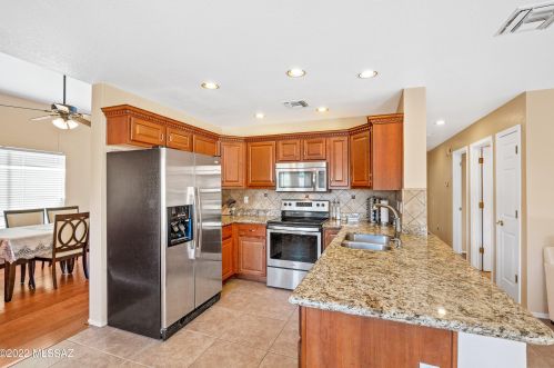 10202 Tarheel Pl, Tucson AZ  85737-6935 exterior