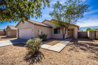 5528 67th Dr, Glendale, AZ 85303-5400