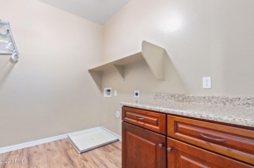 3683 Comstock Dr, Gilbert AZ 85296-1899 exterior