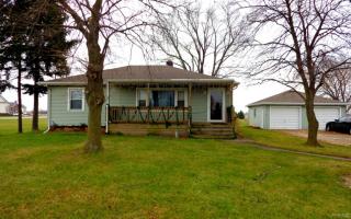 29374 Tracy Rd, Walbridge, OH 43465-9774
