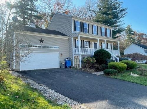 93 Cougar Dr, Manchester CT  06040-6379 exterior