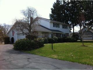 140 Blenheim Dr, Easton, PA 18045-5720