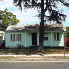 11834 Belhaven St, Los Angeles, CA 90059-2829