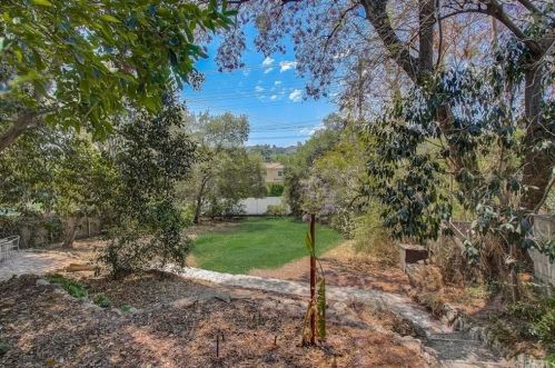 1905 Verdugo Rd, Glendale CA  91208-2605 exterior