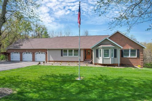 4700 Ellerman Rd, Zanesville, OH 43701-7344