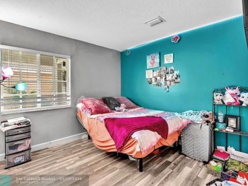 10240 24th Ct, Hollywood FL  33025-6504 exterior