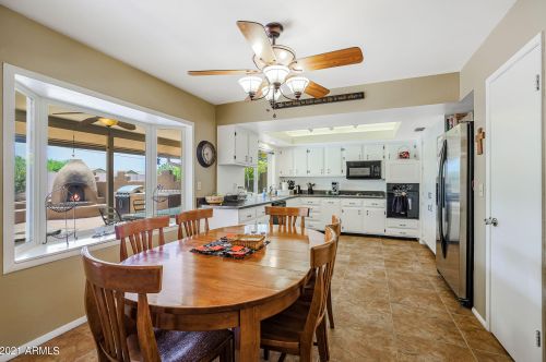 10209 Caron Dr, Sun City, AZ 85351-4835