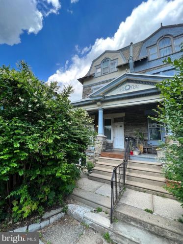 7133 Chew Ave, Philadelphia, PA 19119-1839