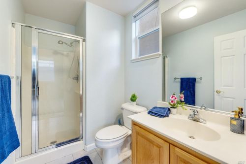 1409 Birdie Dr, Windsor CA  95492-8717 exterior