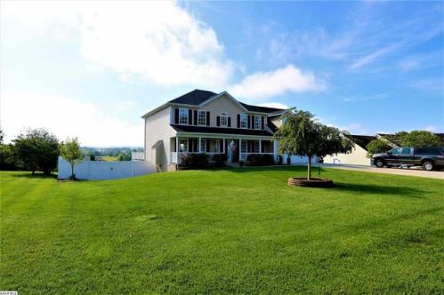 23 Joy Ln, Fishersville, VA 22939-2103