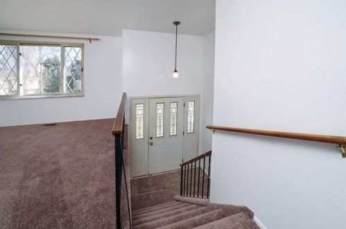 113 Crestridge Dr, Moon Twp, PA 15108-1126