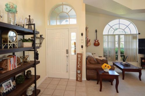 111 Spring Ridge Dr, De Bary, FL 32713-3732