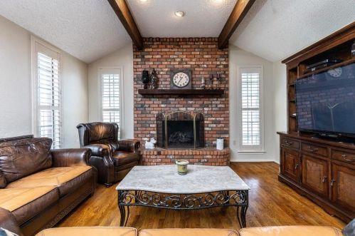 100 Bent Tree Ct, Irving TX 75061-4470 exterior