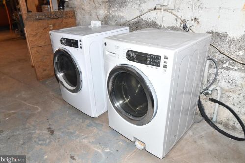 1502 Norwegian St, Primrose PA  17901-2219 exterior