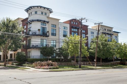 4605 Cedar Springs Rd, Dallas TX  75219-1361 exterior