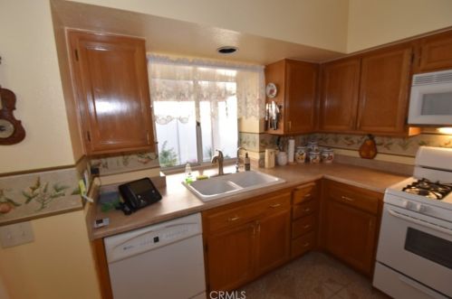 30209 Pebble Beach Dr, Menifee CA  92586-3206 exterior