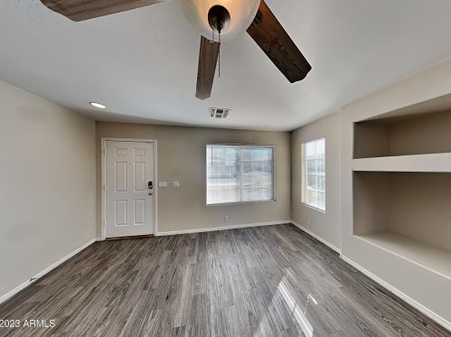 1388 Portland Ave, Gilbert AZ  85296-8956 exterior